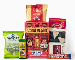 Image of United Kingdom Tasting Adventure Universal Yums Box