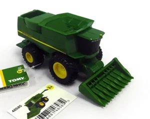 1:64 John Deere Mini Combine And Grain Head